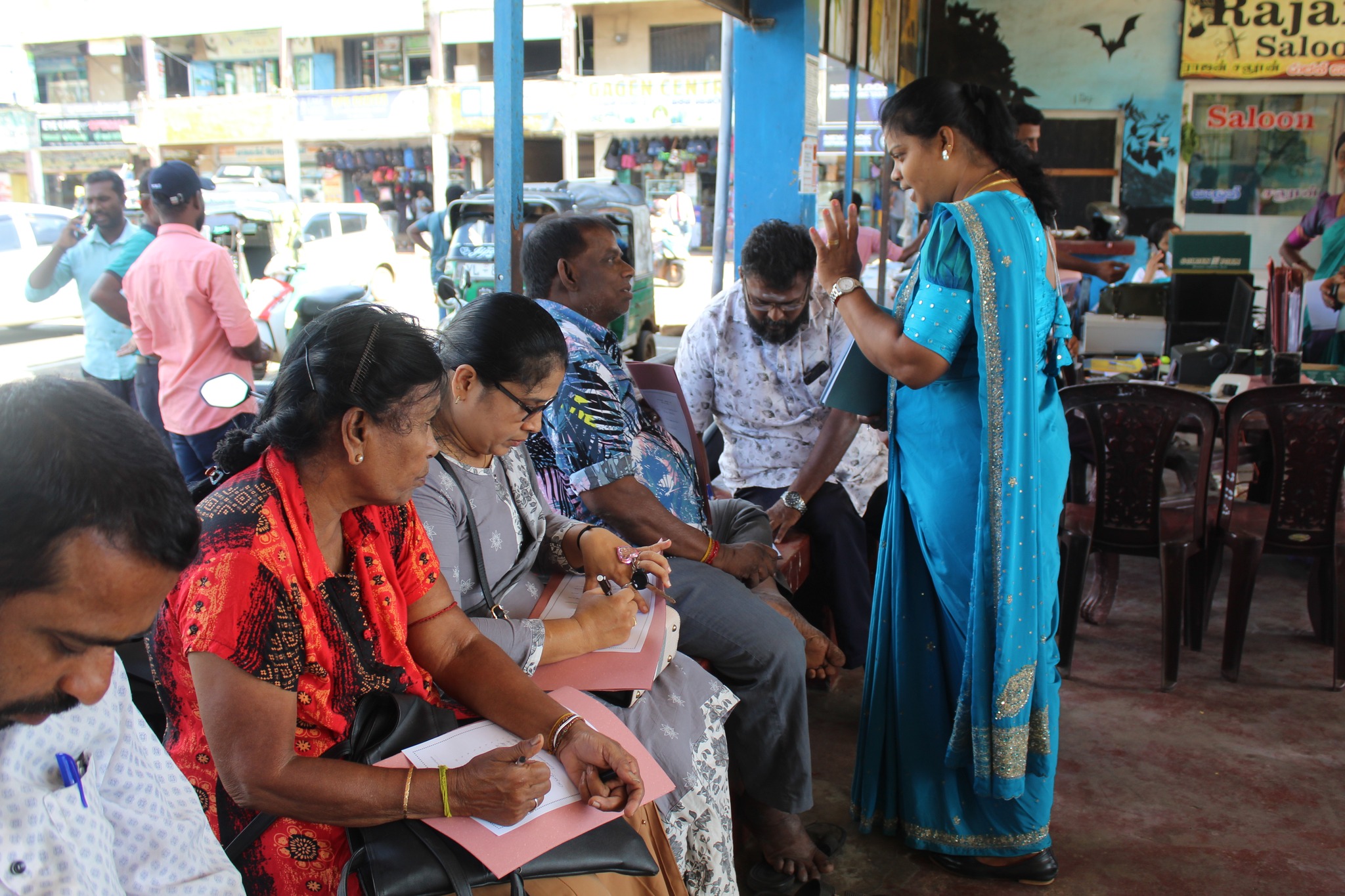 மக்கள் முற்றத்தில் மாநகராட்சி” வவுனியா மாநகர சபையின் கடை வீதி வட்டாரத்திற்கான  நடமாடும் சேவை – 11.10.2025